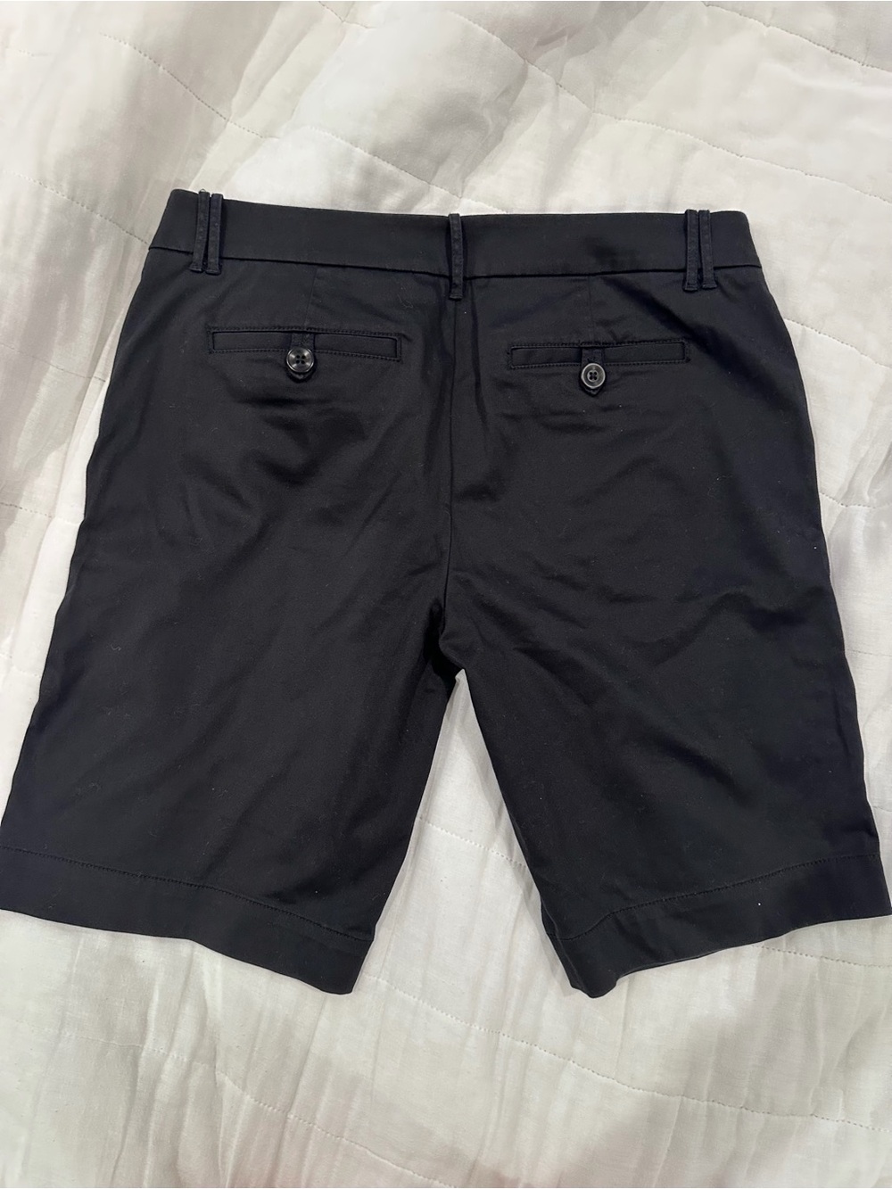 Eddie Bauer Black Women's Bermuda Shorts - 10 inch inseam - size 8 - Picture 2 of 5